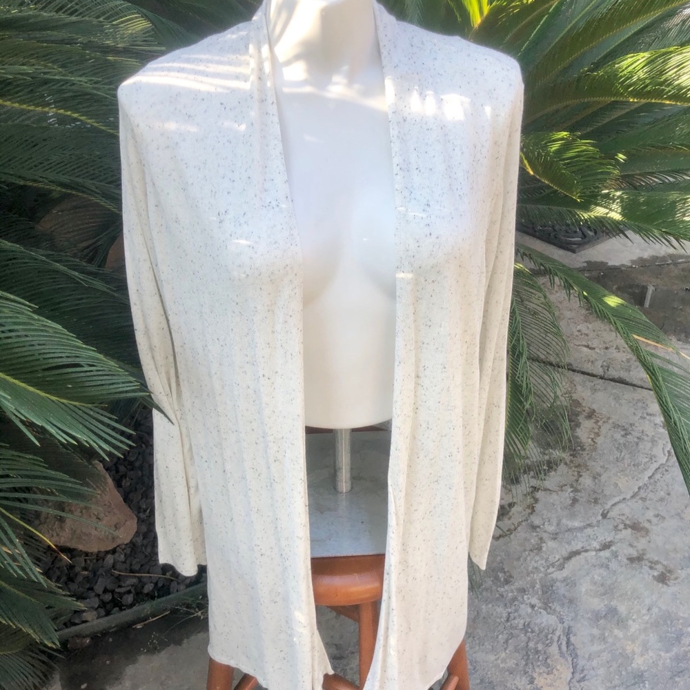 New Avenue Cardigan 26/28 white with dark specs
